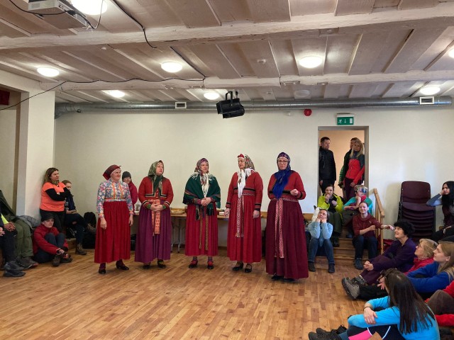 Jūrkalnes etnogrāfiskias ansamblis "Maģie suiti"